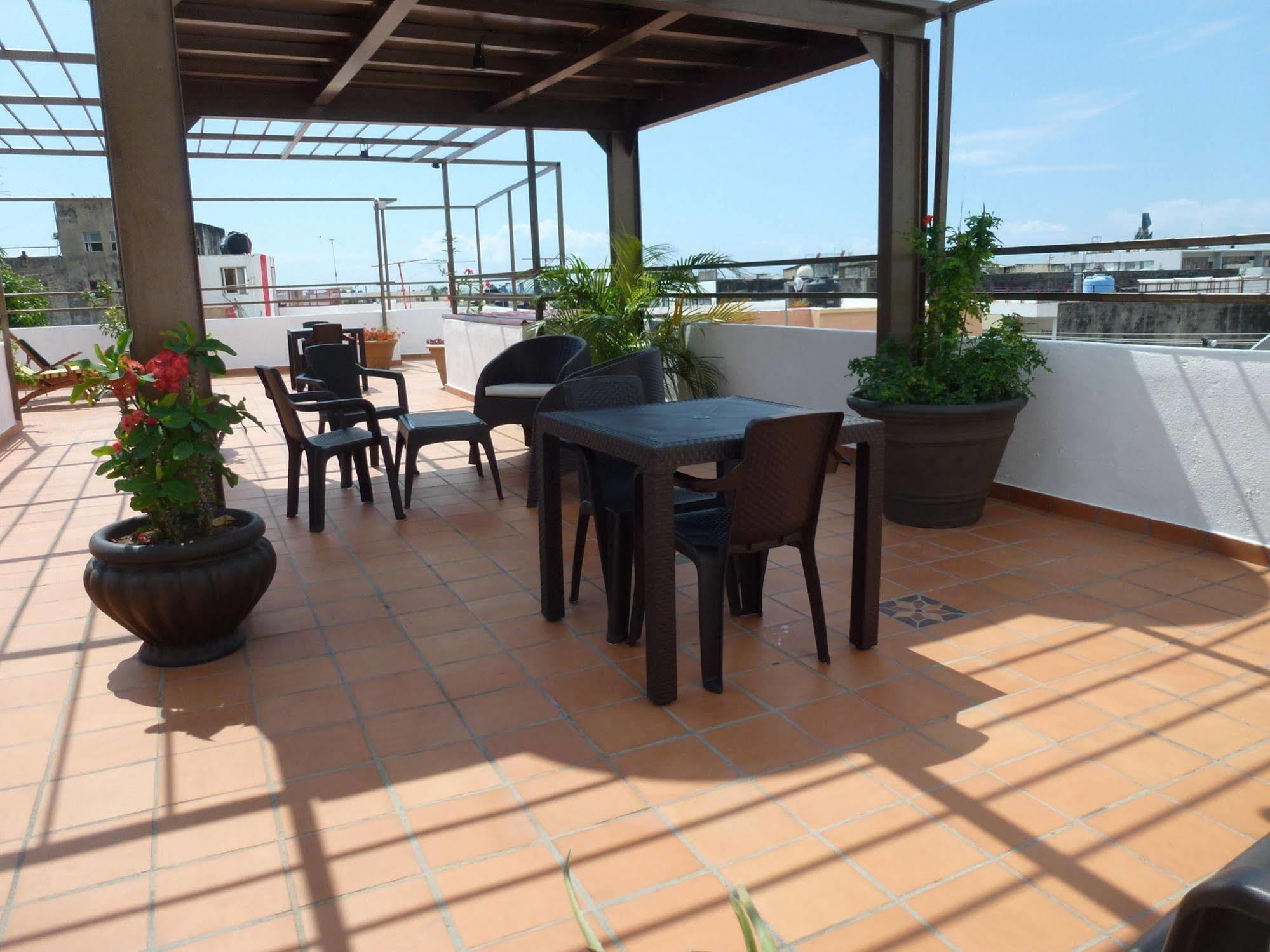 Aparthotel Residencial La Fonte à Saint-Domingue Extérieur photo